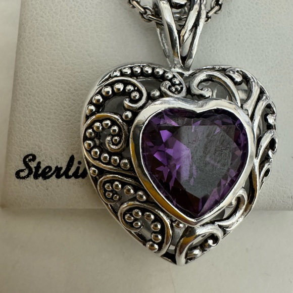 Vintage Heart Pendant Necklace- Silver - Picture 4 of 9